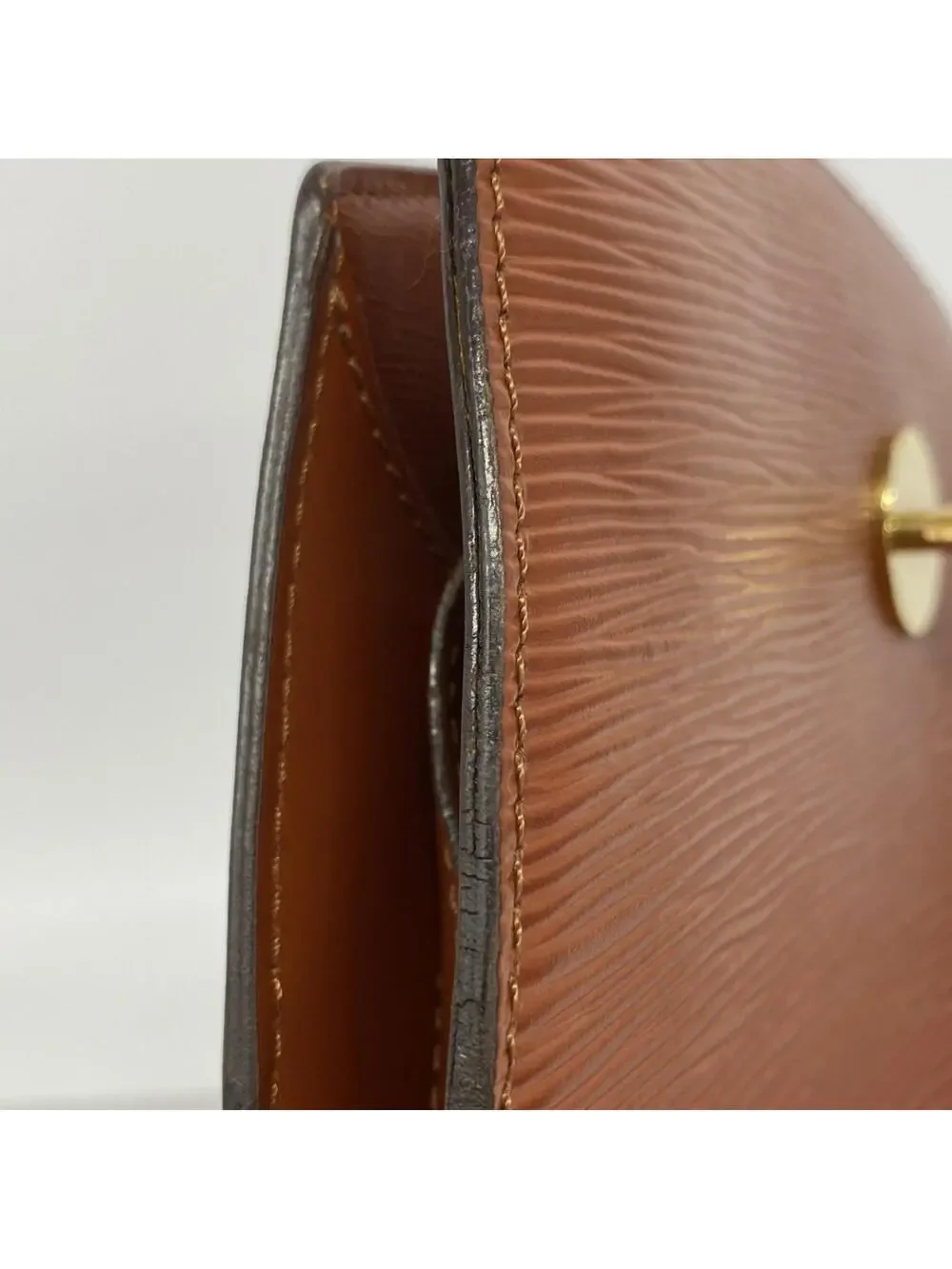 Louis Vuitton Cluny Shoulder Bag Epi #309523L62B